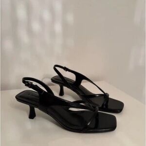 Classic Black Knotted Slingback Kitten Heels